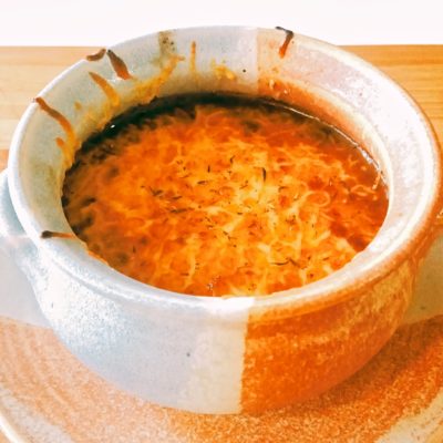 high protein french onion soup side angle